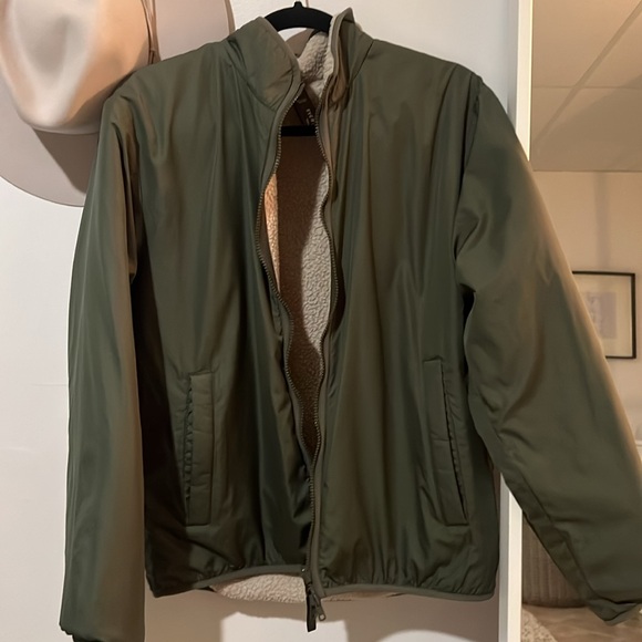 Everlane renew reversible fleece lined jacket - Picture 5 of 6